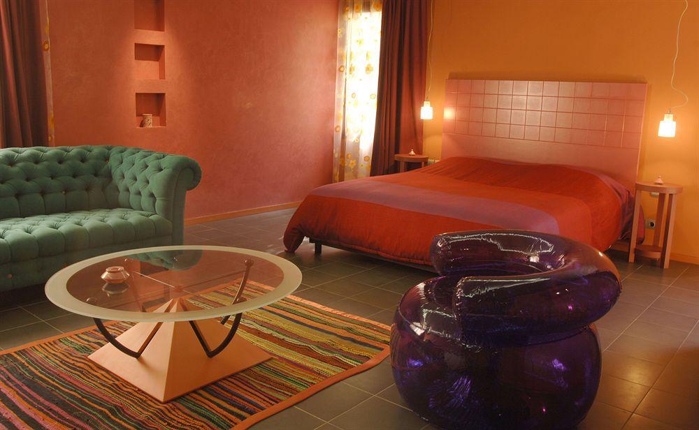 Hotel Des Arts Resort & Spa Tamarist Habitación foto